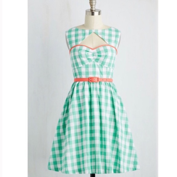 ModCloth cookout on the town cutout gingham dress S summer plaid green white - Picture 1 of 7